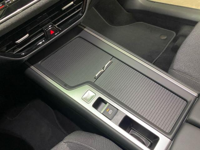 Volkswagen Passat Variant eHybrid PHEV 150 kW (204 CV) DSG