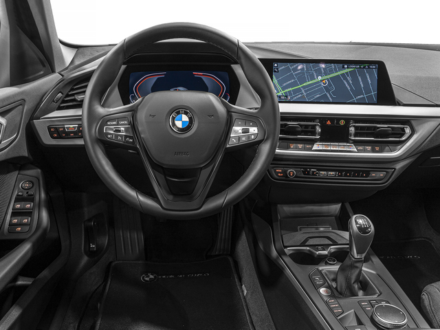 BMW Serie 1 118i color Blanco. Año 2022. 103KW(140CV). Gasolina. En concesionario Caetano Cuzco, Salvatierra de Madrid