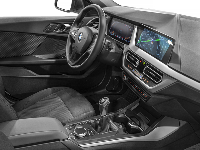 BMW Serie 1 118i color Blanco. Año 2022. 103KW(140CV). Gasolina. En concesionario Caetano Cuzco, Salvatierra de Madrid