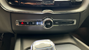 Volvo XC60 T6 Recharge Plus Dark AWD Auto 257 kW (350 CV) - 44 Volvo XC60 T6 Ocasión 257 KW (350CV) - 44