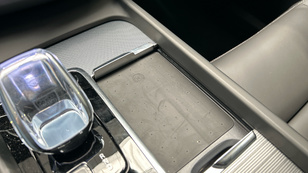 Volvo XC60 T6 Recharge Plus Dark AWD Auto 257 kW (350 CV) - 55 Volvo XC60 T6 Ocasión 257 KW (350CV) - 55