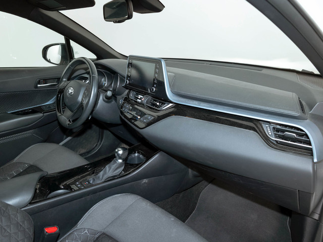 Toyota C-HR 180H