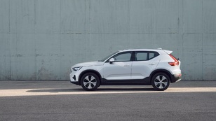 Volvo XC40 B3 G Core Auto 120 kW (163 CV) - 6 Volvo XC40 B3 G Seminuevo 120 KW (163CV) - 6