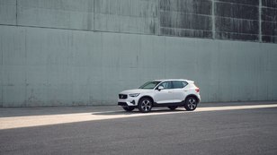 Volvo XC40 B4 G Core Auto 145 kW (197 CV) - 6 Volvo XC40 B4 G Seminuevo 145 KW (197CV) - 6