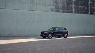 Volvo XC40 B3 G Plus Dark Auto 120 kW (163 CV) - 6 Volvo XC40 B3 G Seminuevo 120 KW (163CV) - 6