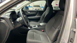 Volvo XC40 B3 G Core Auto 120 kW (163 CV) - 8 Volvo XC40 B3 G Seminuevo 120 KW (163CV) - 8