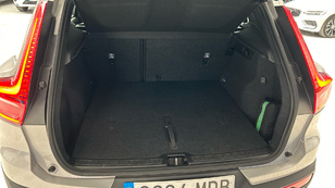 Volvo XC40 B3 G Core Auto 120 kW (163 CV) - 10 Volvo XC40 B3 G Seminuevo 120 KW (163CV) - 10