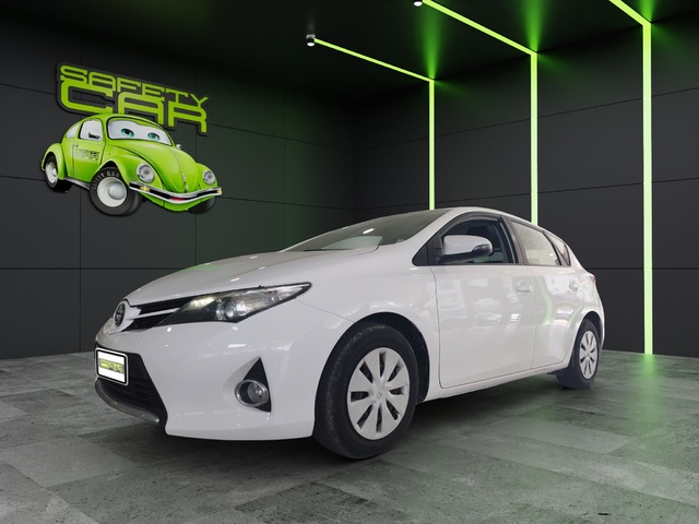 Toyota Auris 90 D de segunda mano