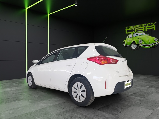 Toyota Auris 90D Business 66 kW (90 CV)