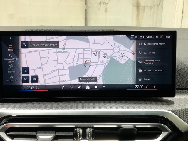 BMW i4 eDrive40 color Gris. Año 2023. 250KW(340CV). Eléctrico. En concesionario Movilnorte El Plantio de Madrid