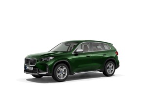 Fotos de BMW X1 xDrive30e color Verde. Año 2024. 240KW(326CV). Híbrido Electro/Gasolina. En concesionario Augusta Aragon S.A. de Zaragoza