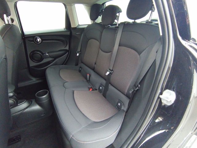 fotoG 8 del MINI MINI Cooper 5 Puertas 100 kW (136 CV) 136cv Gasolina del 2021 en Zaragoza