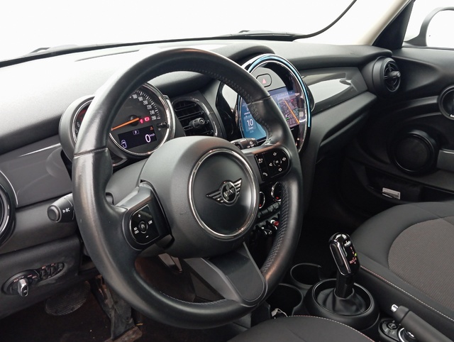 fotoG 13 del MINI MINI Cooper 5 Puertas 100 kW (136 CV) 136cv Gasolina del 2021 en Zaragoza