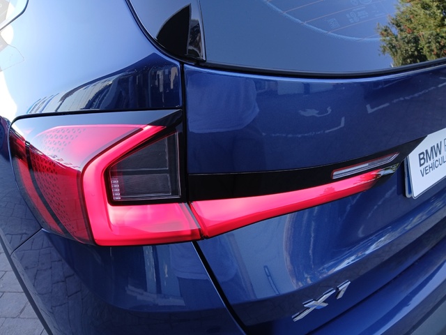 BMW X1 sDrive20i color Azul. Año 2023. 125KW(170CV). Gasolina. En concesionario ALZIRA Automoviles Fersan, S.A. de Valencia