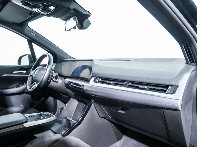 BMW Serie 2 218d Active Tourer color Negro. Año 2024. 110KW(150CV). Diésel. En concesionario Oliva Motor Tarragona de Tarragona