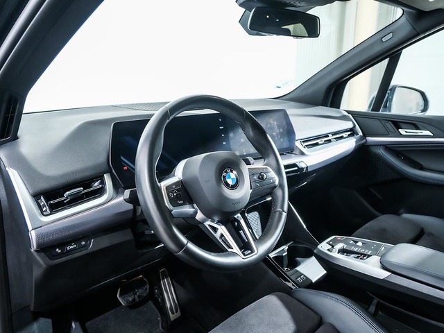 BMW Serie 2 218d Active Tourer color Negro. Año 2024. 110KW(150CV). Diésel. En concesionario Oliva Motor Tarragona de Tarragona