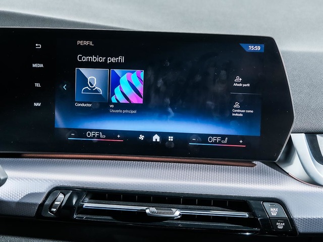 BMW Serie 2 218d Active Tourer color Negro. Año 2024. 110KW(150CV). Diésel. En concesionario Oliva Motor Tarragona de Tarragona