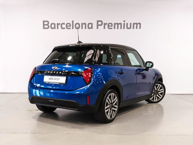 fotoG 3 del MINI MINI 5 Puertas Cooper C 115 kW (156 CV) 156cv Gasolina del 2025 en Barcelona