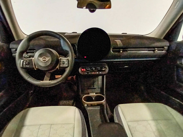 fotoG 6 del MINI MINI 5 Puertas Cooper C 115 kW (156 CV) 156cv Gasolina del 2025 en Barcelona