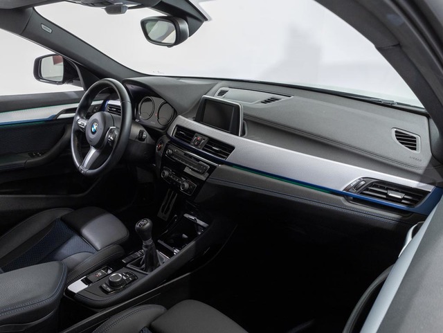 BMW X2 sDrive18d color Negro. Año 2021. 110KW(150CV). Diésel. En concesionario Oliva Motor Girona de Girona