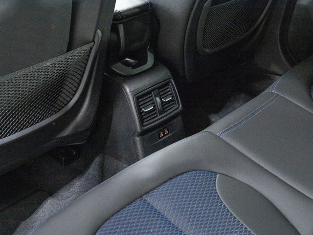 BMW X2 sDrive18d color Negro. Año 2021. 110KW(150CV). Diésel. En concesionario Oliva Motor Girona de Girona