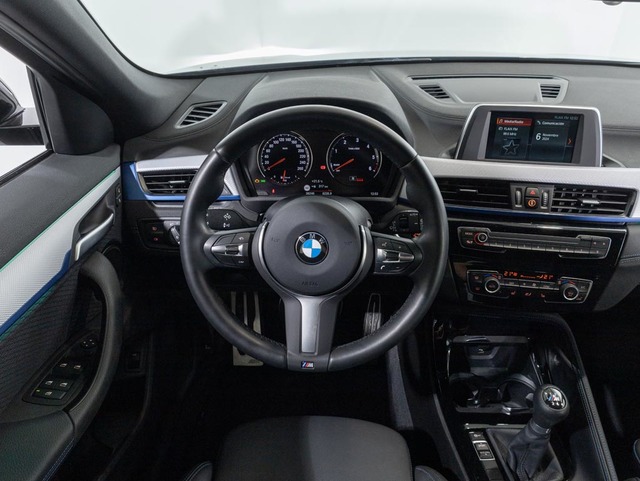 BMW X2 sDrive18d color Negro. Año 2021. 110KW(150CV). Diésel. En concesionario Oliva Motor Girona de Girona