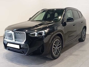 Fotos de BMW iX1 eDrive20 color Negro. Año 2025. 150KW(204CV). Eléctrico. En concesionario Motri Motor Jaén de Jaén