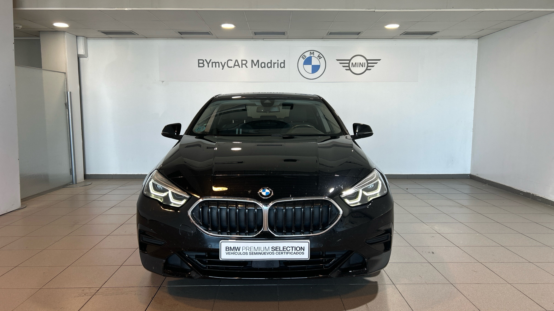 BMW Serie 2 218i Gran Coupe color Negro. Año 2022. 103KW(140CV). Gasolina. En concesionario BYmyCAR Madrid - Alcalá de Madrid