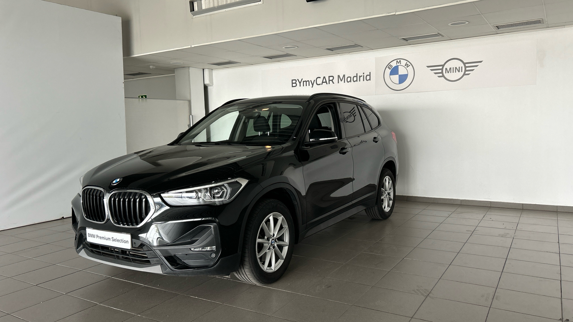 BMW X1 sDrive18d color Negro. Año 2020. 110KW(150CV). Diésel. En concesionario BYmyCAR Madrid - Alcalá de Madrid