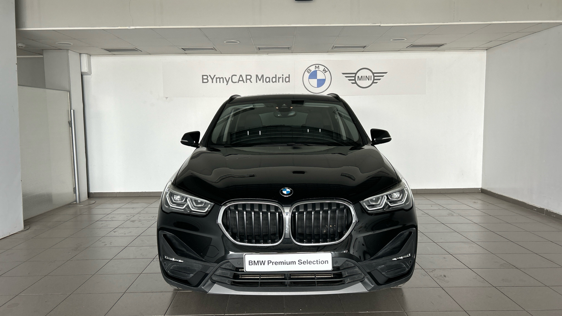 BMW X1 sDrive18d color Negro. Año 2020. 110KW(150CV). Diésel. En concesionario BYmyCAR Madrid - Alcalá de Madrid