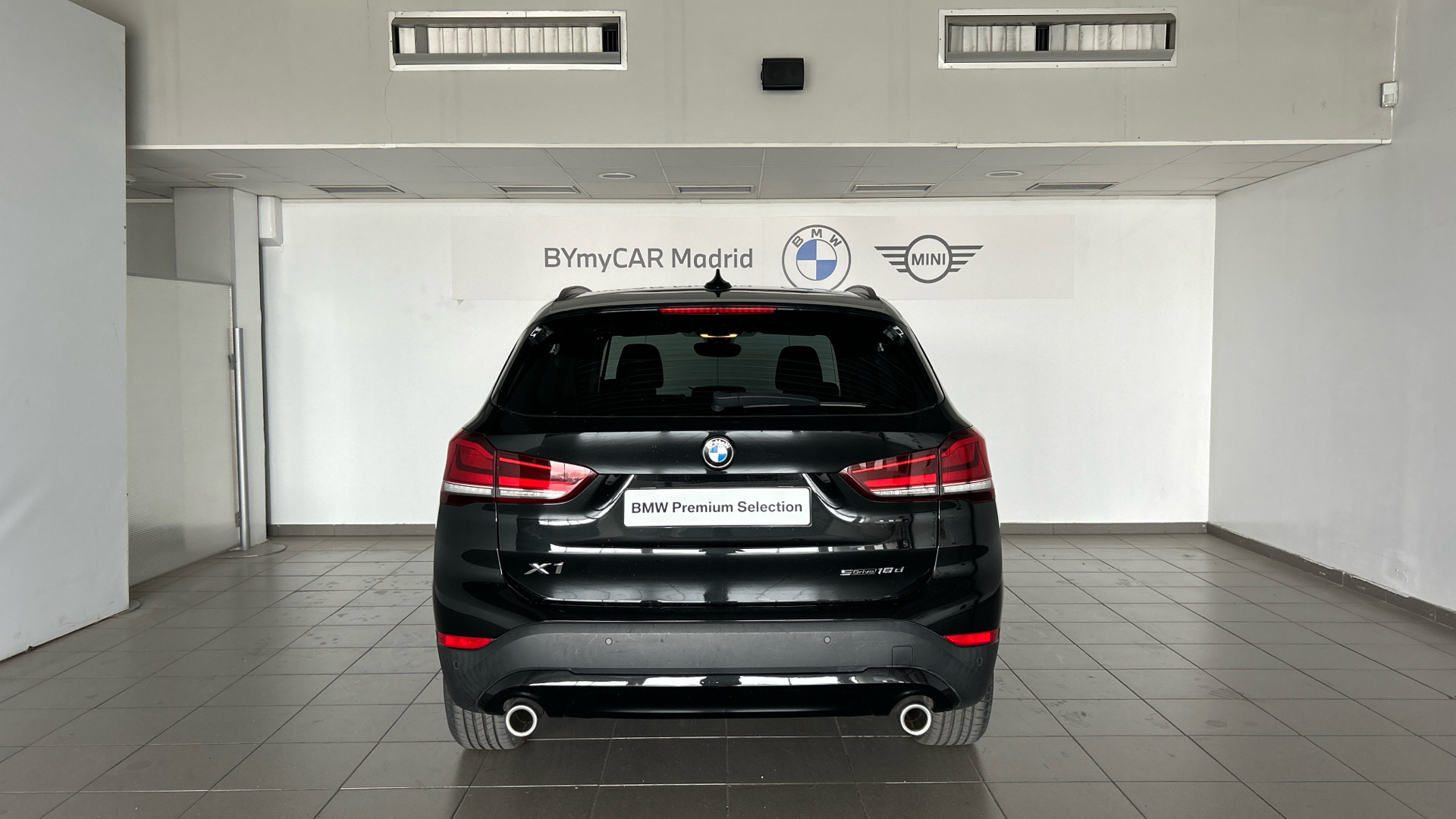 BMW X1 sDrive18d color Negro. Año 2020. 110KW(150CV). Diésel. En concesionario BYmyCAR Madrid - Alcalá de Madrid