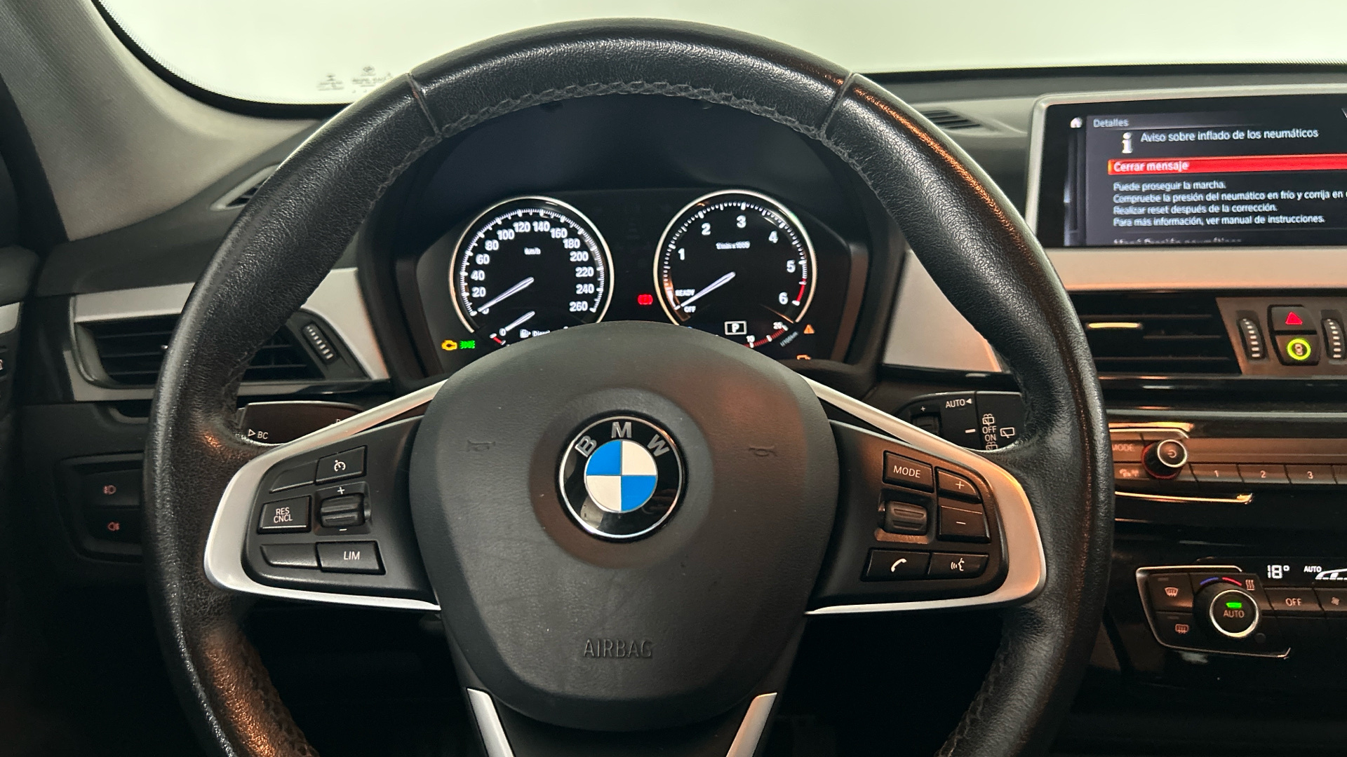 BMW X1 sDrive18d color Negro. Año 2020. 110KW(150CV). Diésel. En concesionario BYmyCAR Madrid - Alcalá de Madrid