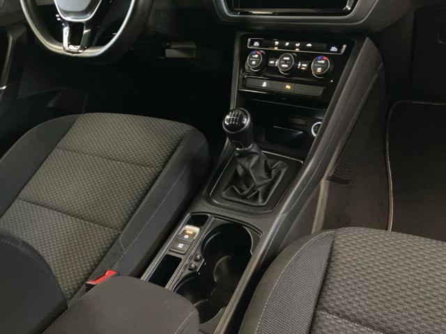Volkswagen Touran Business & Navi 1.6 TDI 85 kW (115 CV)