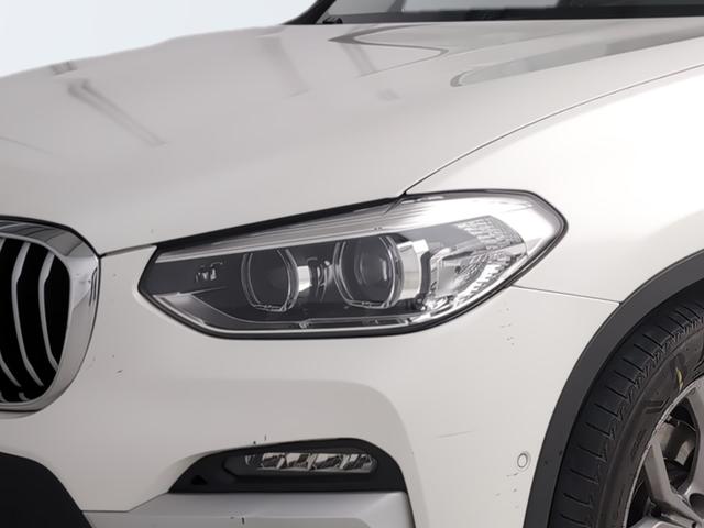 BMW X3 xDrive20d color Blanco. Año 2021. 140KW(190CV). Diésel. En concesionario Automotor Costa, S.L.U. de Almería