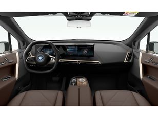 Fotos de BMW iX xDrive40 color Negro. Año 2022. 240KW(326CV). Eléctrico. En concesionario Motri Motor Jaén de Jaén