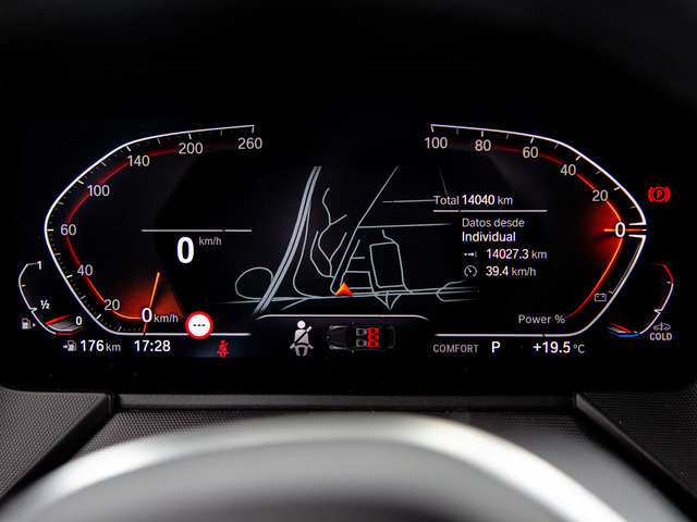 BMW Serie 2 218i Gran Coupe color Blanco. Año 2024. 103KW(140CV). Gasolina. En concesionario Móvil Begar Alicante de Alicante