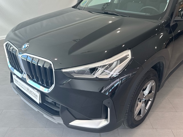 BMW X1 sDrive20i color Negro. Año 2025. 125KW(170CV). Gasolina. En concesionario Motor Gorbea de Álava