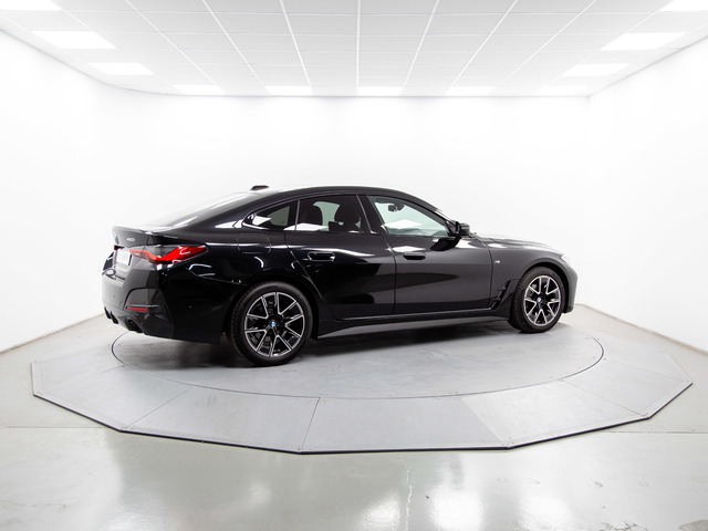 BMW Serie 4 420i Gran Coupe color Negro. Año 2024. 135KW(184CV). Gasolina. En concesionario Movil Begar Petrer de Alicante