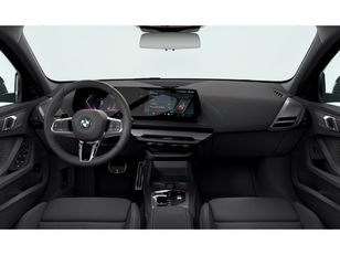 Fotos de BMW Serie 1 120d color Negro. Año 2025. 120KW(163CV). Diésel. En concesionario Móvil Begar Alicante de Alicante