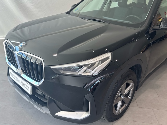 BMW X1 xDrive20d color Negro. Año 2025. 120KW(163CV). Diésel. En concesionario Motor Gorbea de Álava