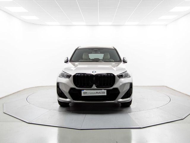 BMW X1 sDrive20i color Gris Plata. Año 2023. 125KW(170CV). Gasolina. En concesionario Móvil Begar Alicante de Alicante