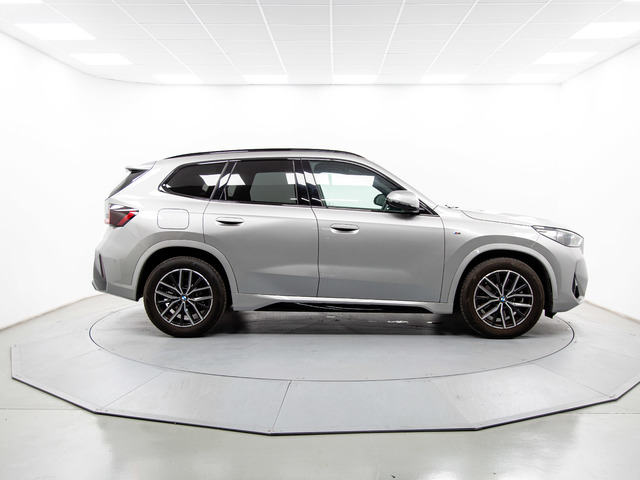 BMW X1 sDrive20i color Gris Plata. Año 2023. 125KW(170CV). Gasolina. En concesionario Móvil Begar Alicante de Alicante