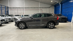 Volvo XC60 T6 Recharge Core AWD Auto 257 kW (350 CV) - 20 Volvo XC60 T6 Ocasión 257 KW (350CV) - 20