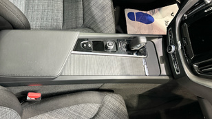 Volvo XC60 T6 Recharge Core AWD Auto 257 kW (350 CV) - 24 Volvo XC60 T6 Ocasión 257 KW (350CV) - 24