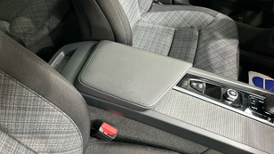 Volvo XC60 T6 Recharge Core AWD Auto 257 kW (350 CV) - 25 Volvo XC60 T6 Ocasión 257 KW (350CV) - 25