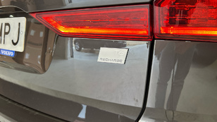 Volvo XC60 T6 Recharge Core AWD Auto 257 kW (350 CV) - 27 Volvo XC60 T6 Ocasión 257 KW (350CV) - 27
