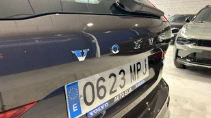 Volvo XC60 T6 Recharge Core AWD Auto 257 kW (350 CV) - 36 Volvo XC60 T6 Ocasión 257 KW (350CV) - 36