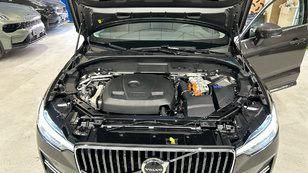 Volvo XC60 T6 Recharge Core AWD Auto 257 kW (350 CV) - 39 Volvo XC60 T6 Ocasión 257 KW (350CV) - 39