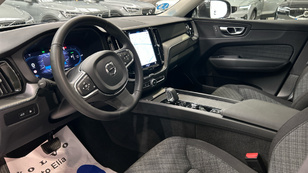 Volvo XC60 T6 Recharge Core AWD Auto 257 kW (350 CV) - 45 Volvo XC60 T6 Ocasión 257 KW (350CV) - 45