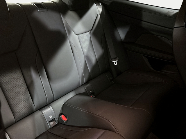 BMW M M4 Coupe color Gris. Año 2025. 375KW(510CV). Gasolina. En concesionario San Pablo Motor | Su Eminencia de Sevilla